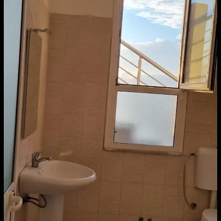 Libalaguna Hotel Baks-Rrjoll